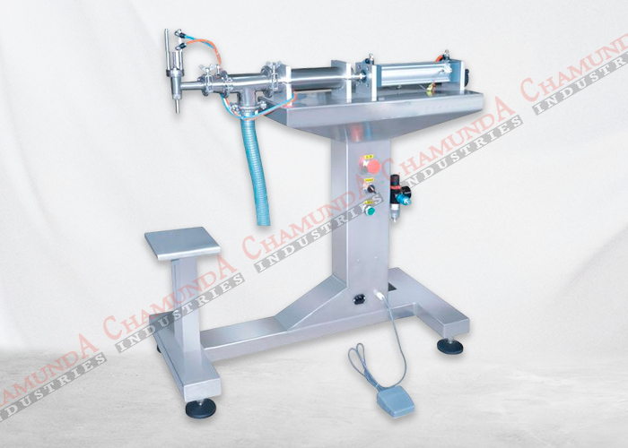 Single Head Liquid Filling Machine